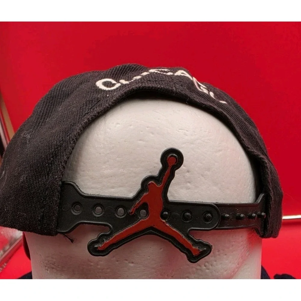 VINTAGE Nike Michael Jordan's The Restaurant Hat 90s Snapback Jumpman